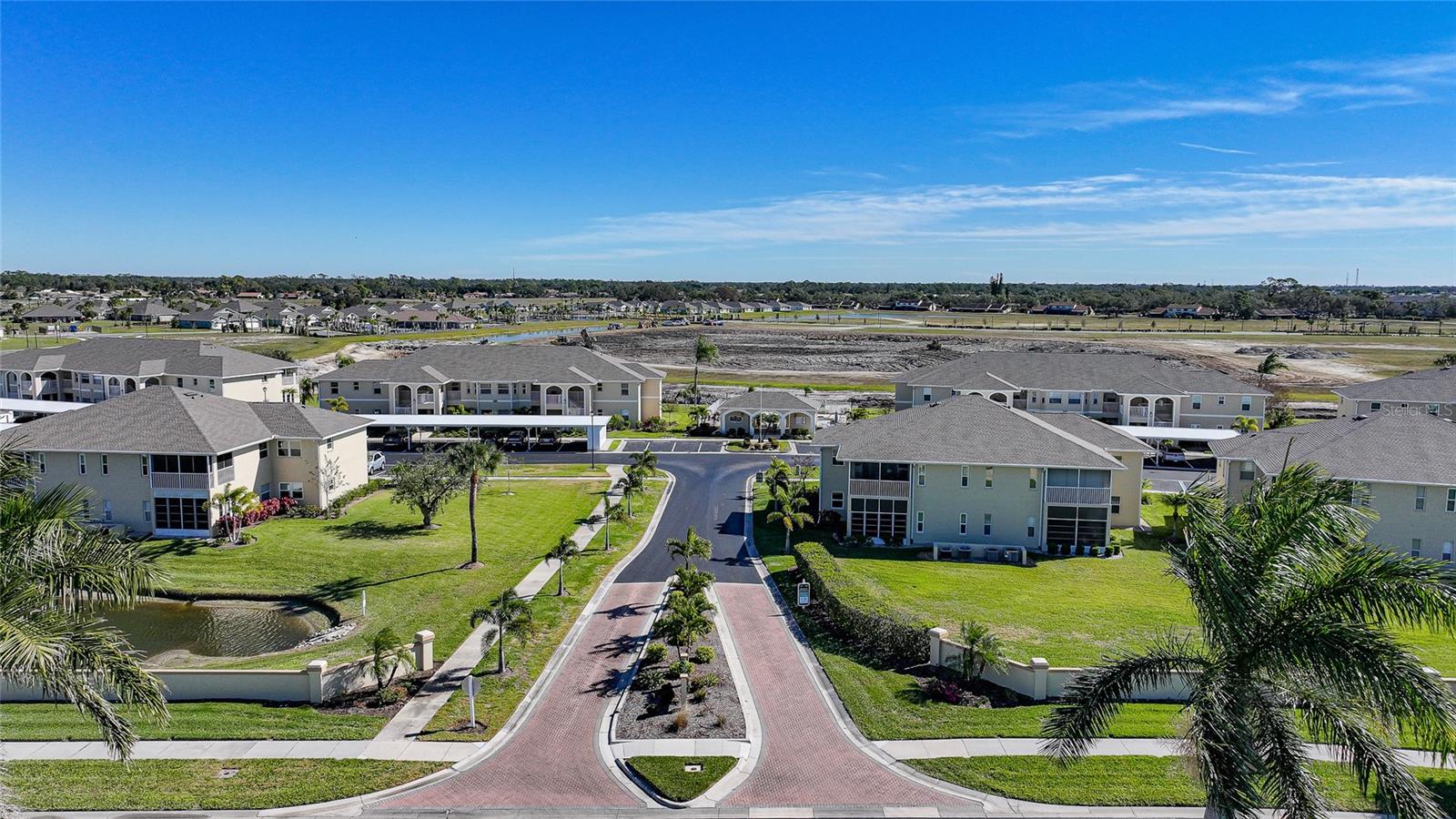 LINKSIDE - Residential