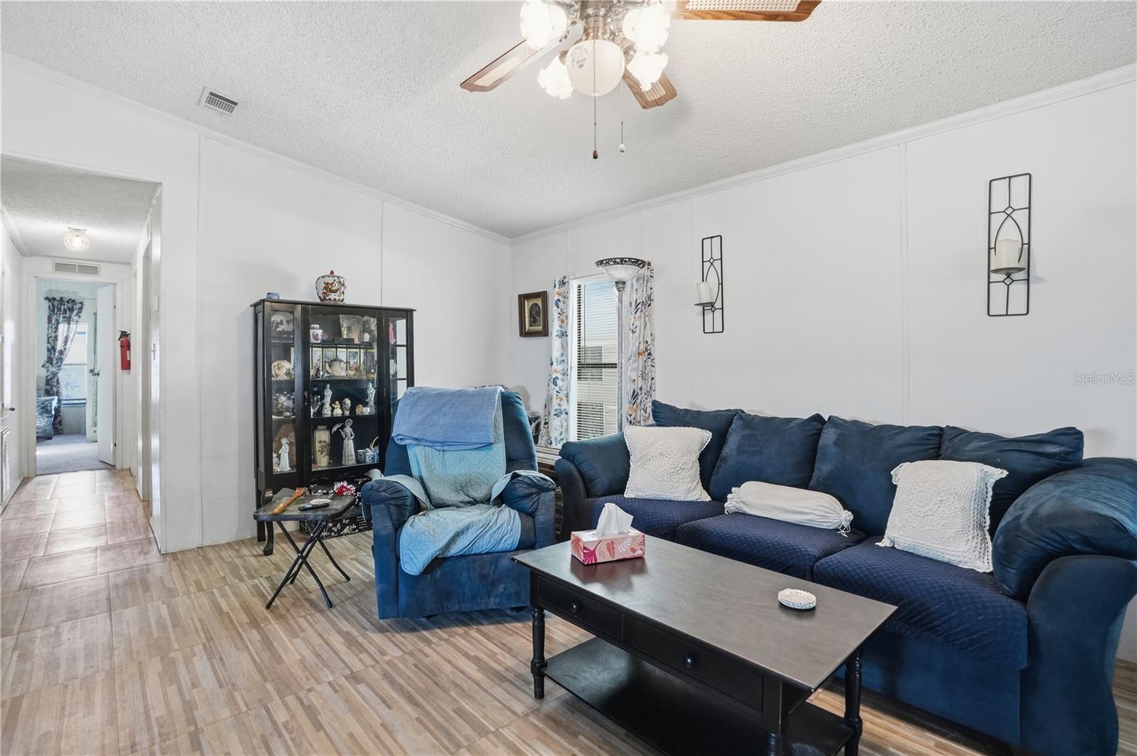 2757 KINGSWOOD CIRCLE