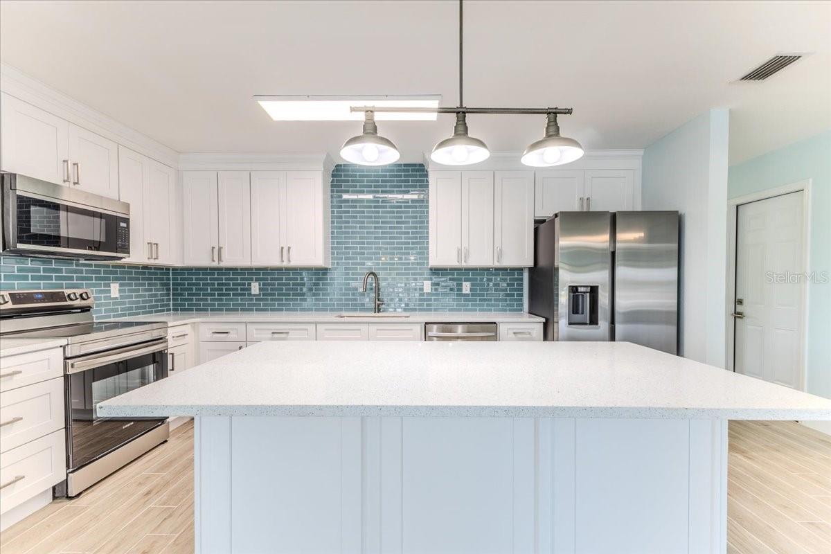 HERNANDO BEACH - Residential