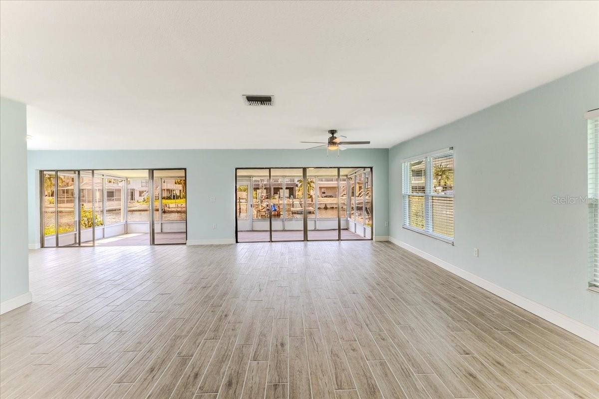 HERNANDO BEACH - Residential