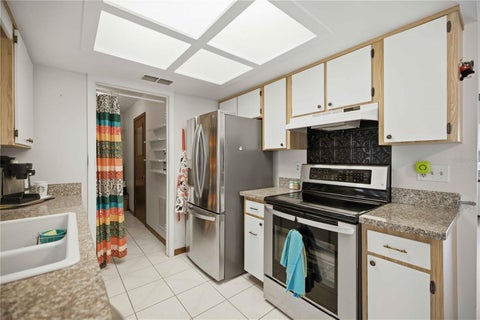 Tiny photo for 11151 SW 76th Avenue, Ocala, FL 34476 (MLS # OM728199)