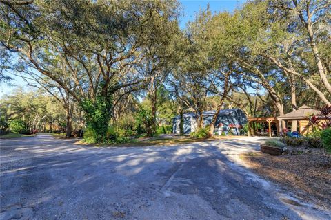 A home in APOPKA