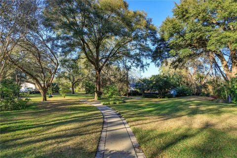 A home in APOPKA