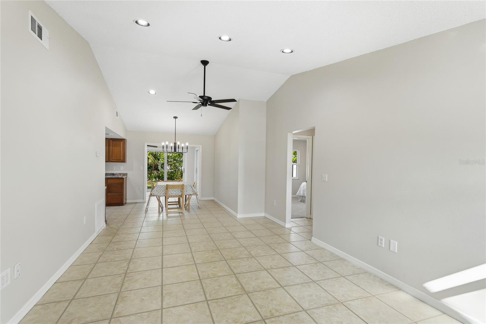 SPRING OAKS - Residential