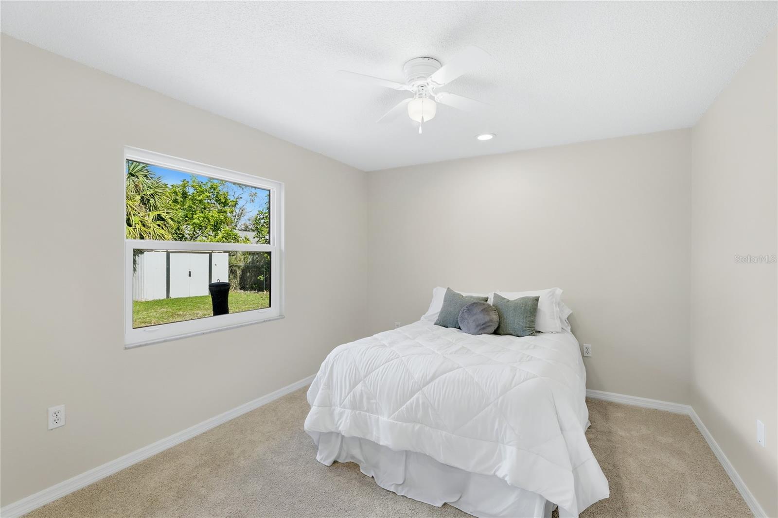 SPRING OAKS - Residential