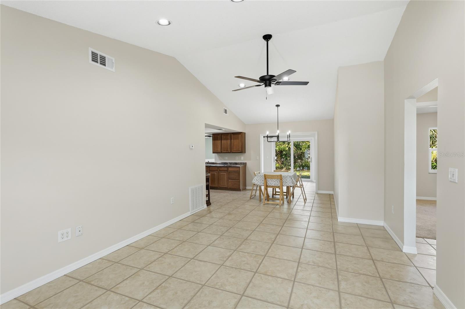 SPRING OAKS - Residential