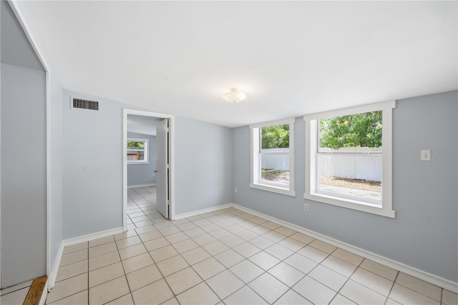 DELTONA LAKES UN 45 - Residential