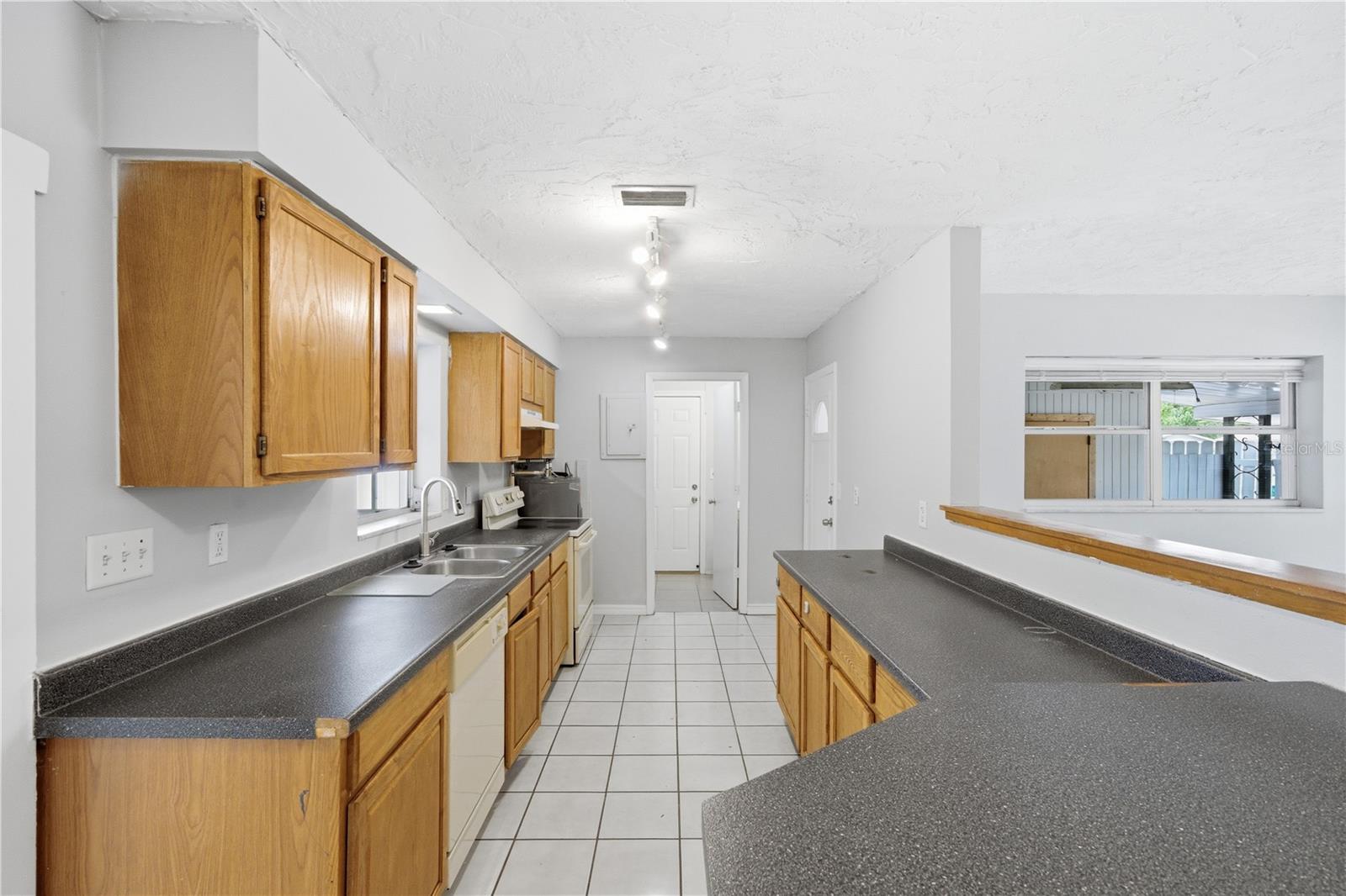 DELTONA LAKES UN 45 - Residential