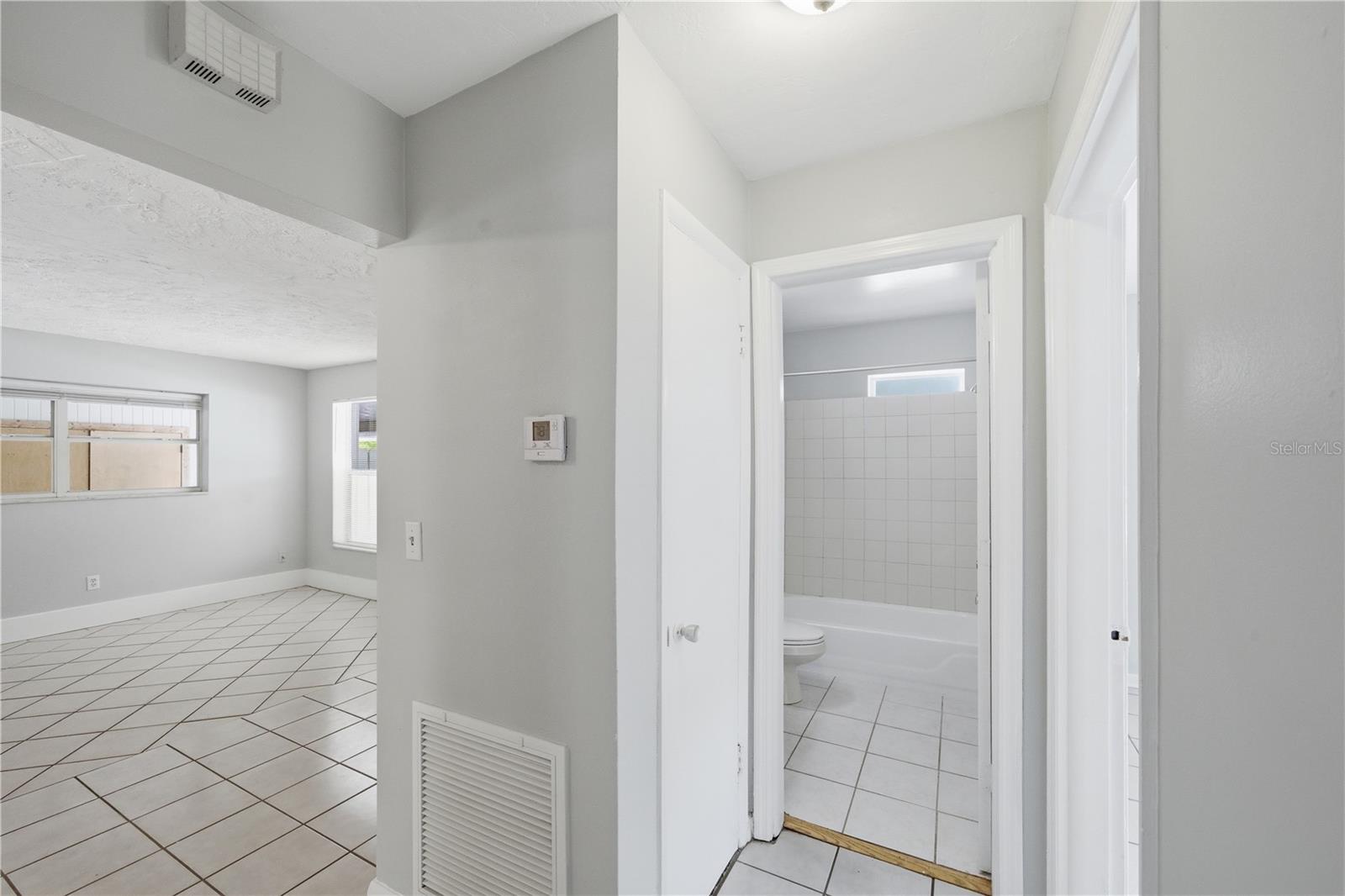 DELTONA LAKES UN 45 - Residential