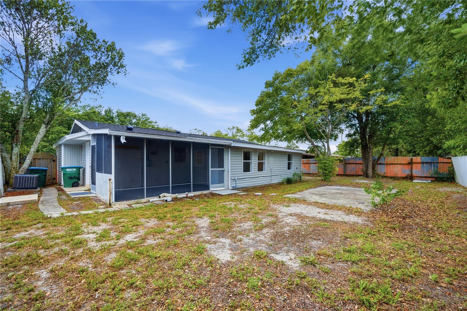 DELTONA LAKES UN 45 - Residential
