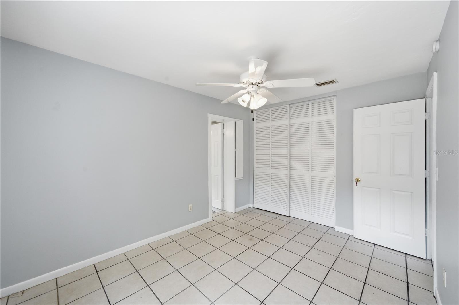 DELTONA LAKES UN 45 - Residential