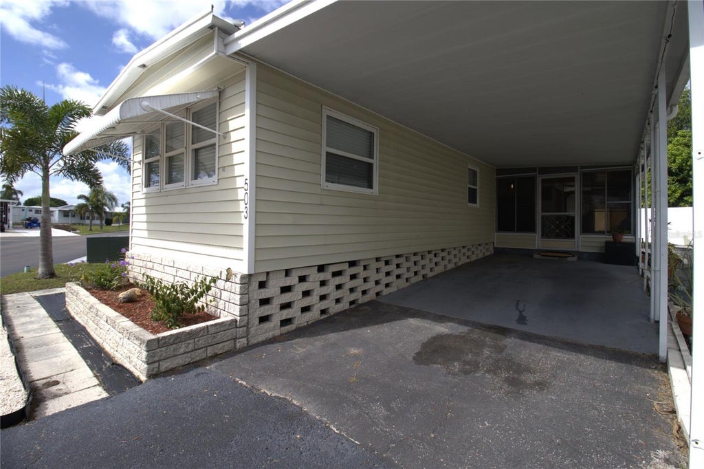 Photo of 503 Mount Piney Avenue NE #686, St Petersburg, FL 33702 (MLS # TB8562268)