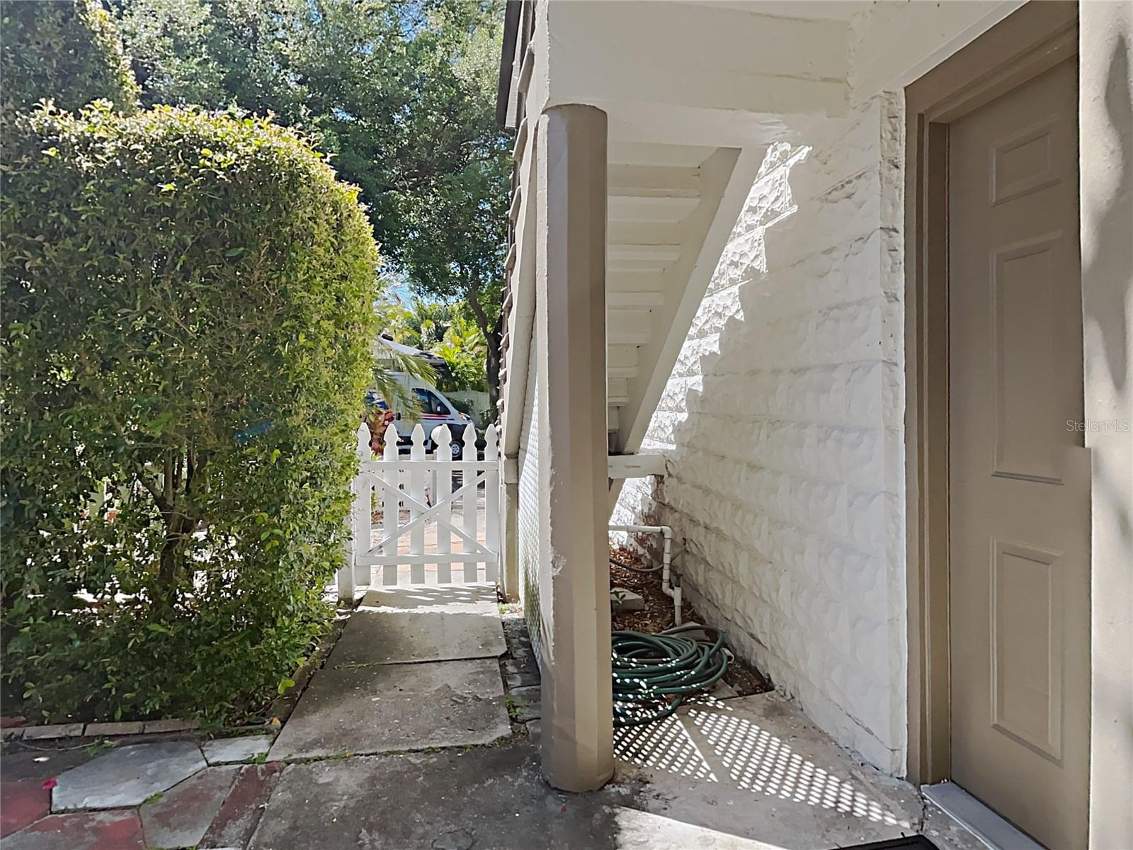 HILCREST - Residential Lease