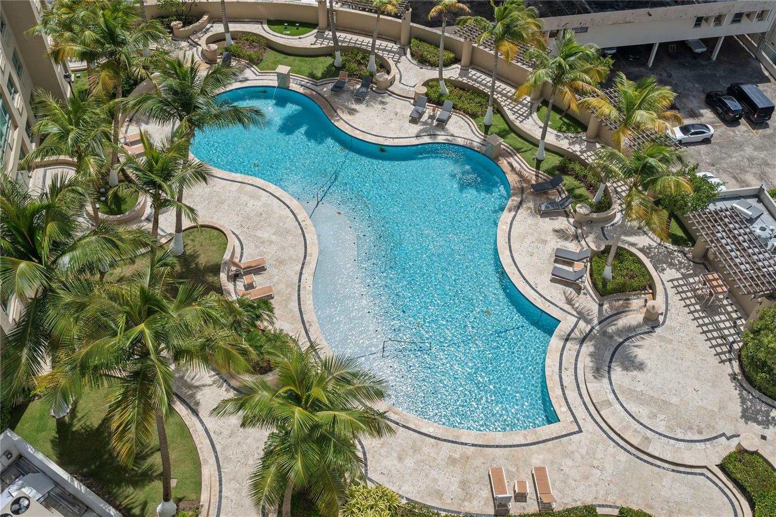GALLERY PLAZA - Residential Lease