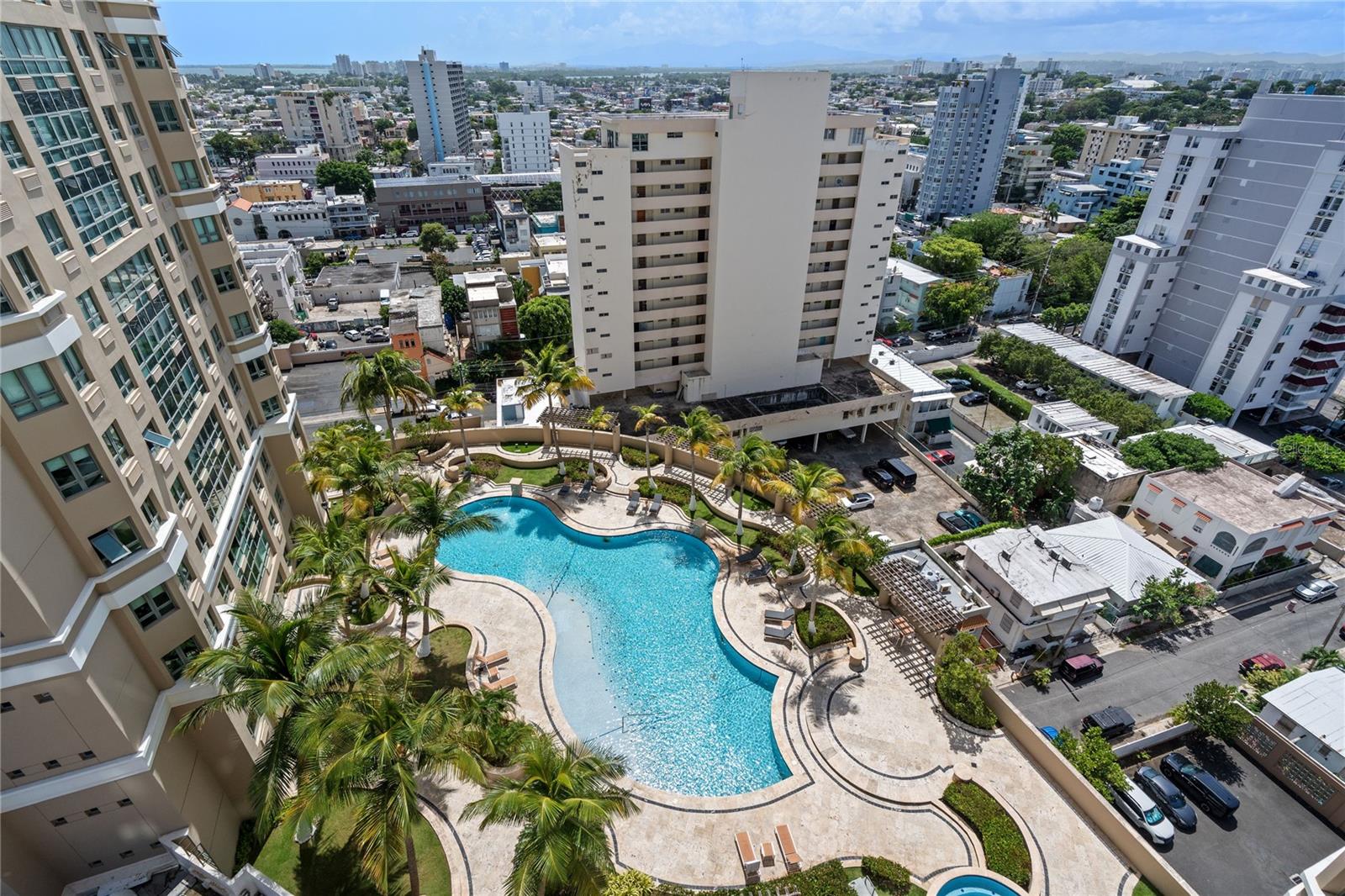 GALLERY PLAZA - Residential Lease