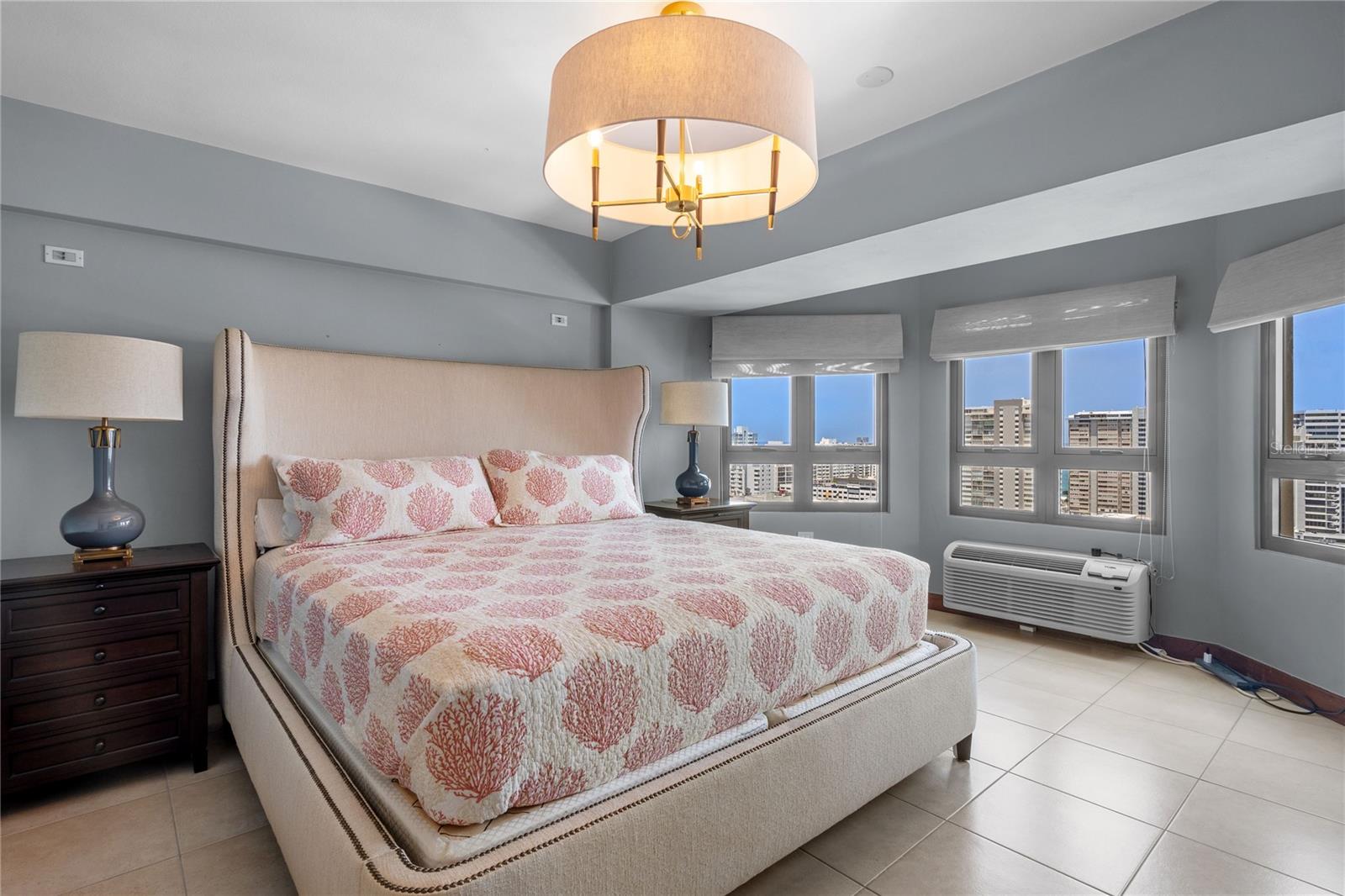 GALLERY PLAZA - Residential Lease