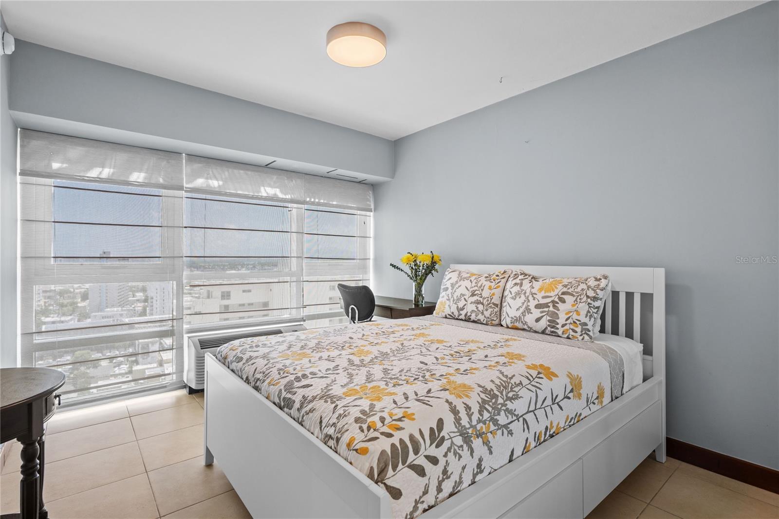 GALLERY PLAZA - Residential Lease