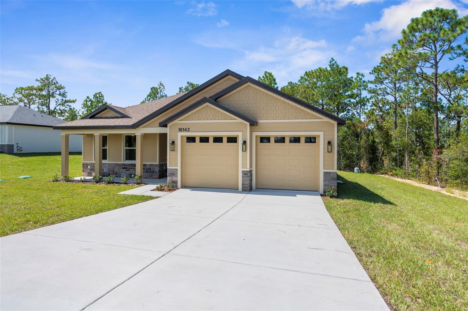 ROYAL HIGHLANDS - Residential