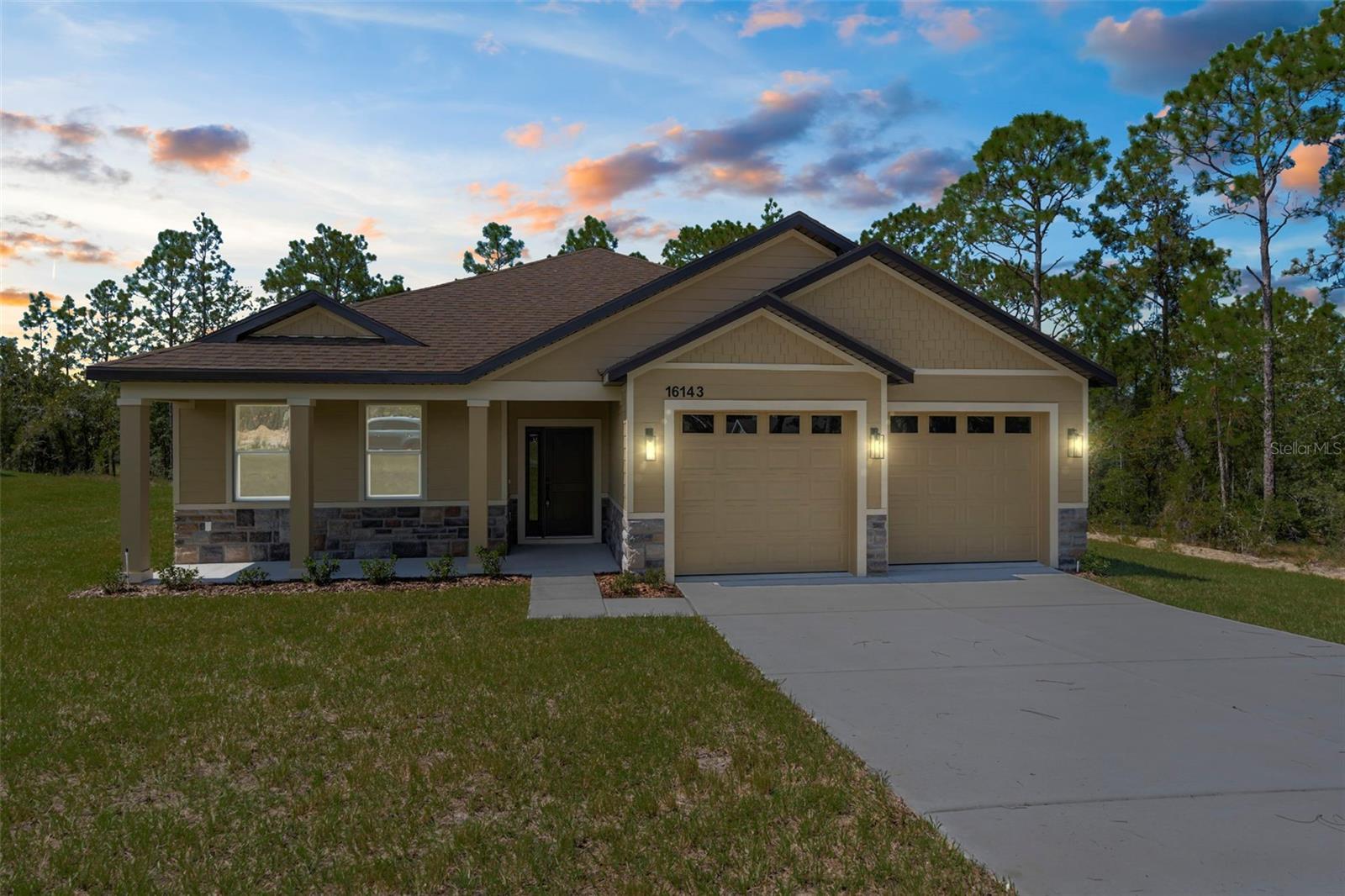 ROYAL HIGHLANDS - Residential