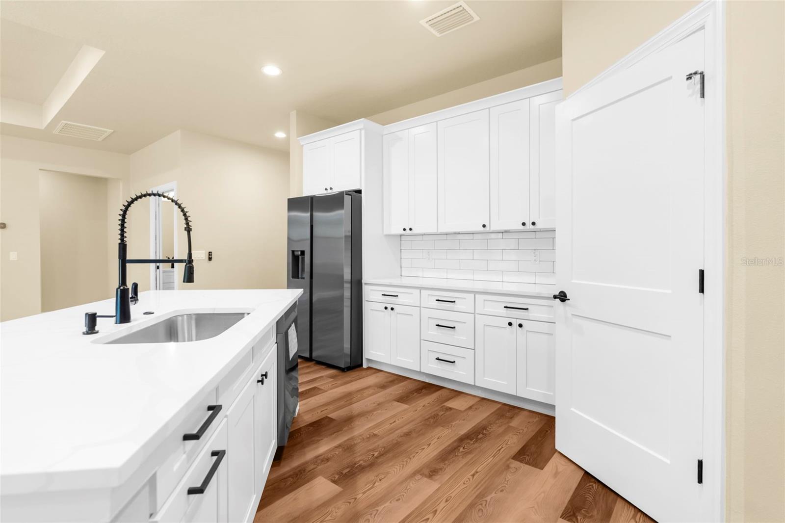ROYAL HIGHLANDS - Residential