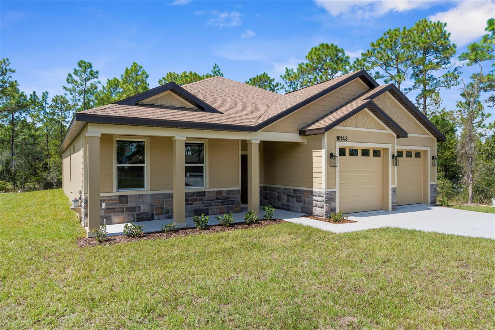 ROYAL HIGHLANDS - Residential
