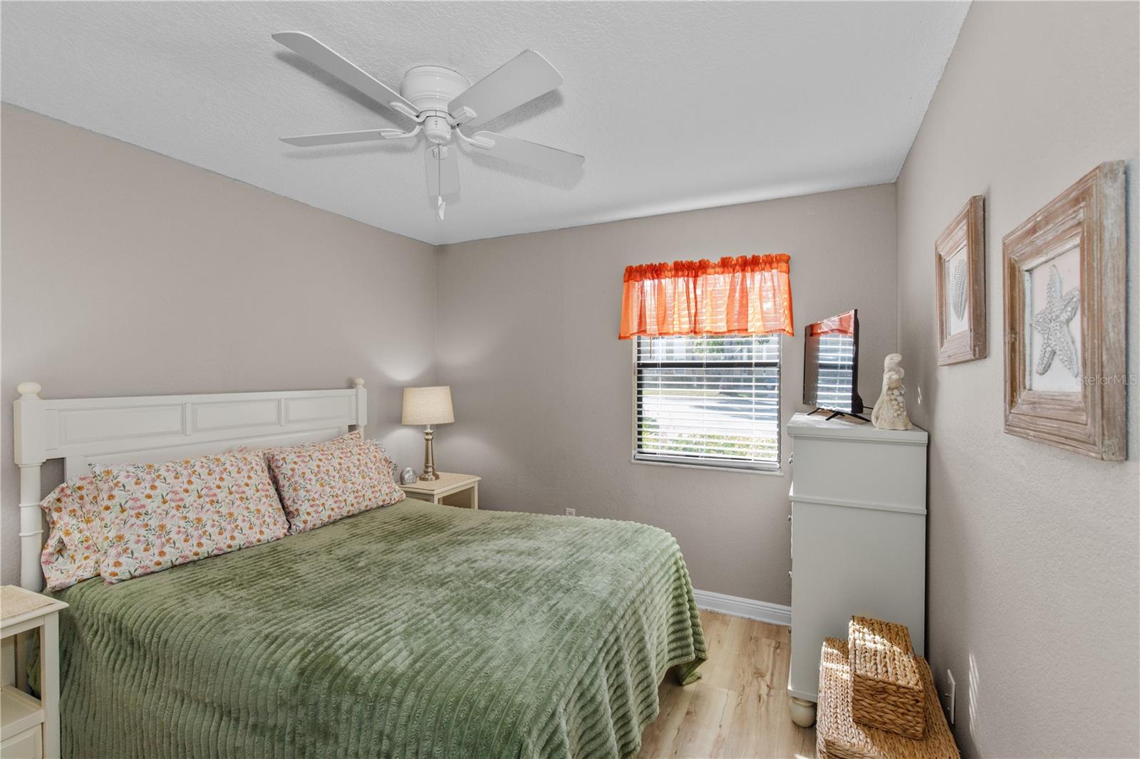 BELLA VISTA ON LAKE - Residential