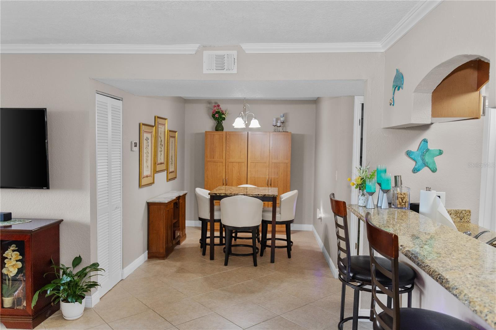 BELLA VISTA ON LAKE - Residential