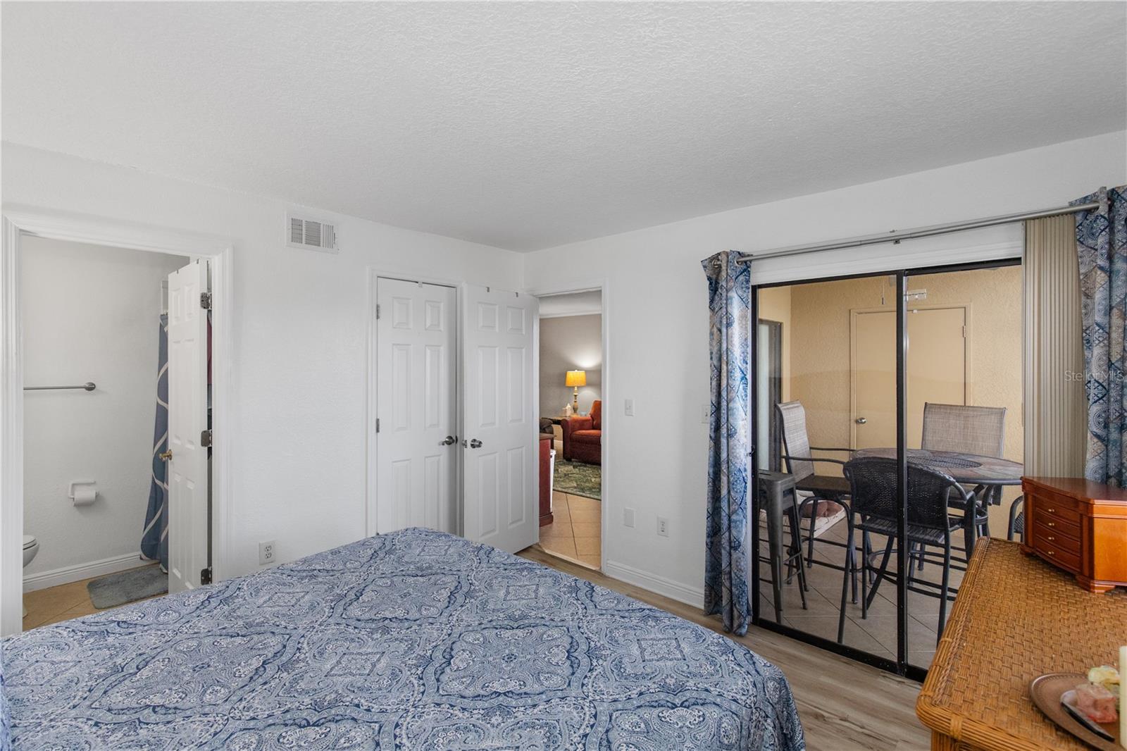 BELLA VISTA ON LAKE - Residential