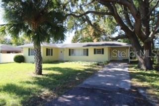 Photo 1 of 12 — 905 MARION DRIVE, MOUNT DORA, FL 32757