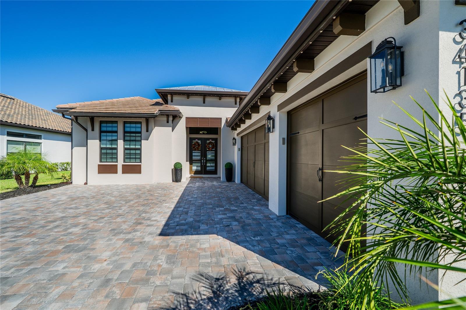 RIVER'S EDGE - Residential