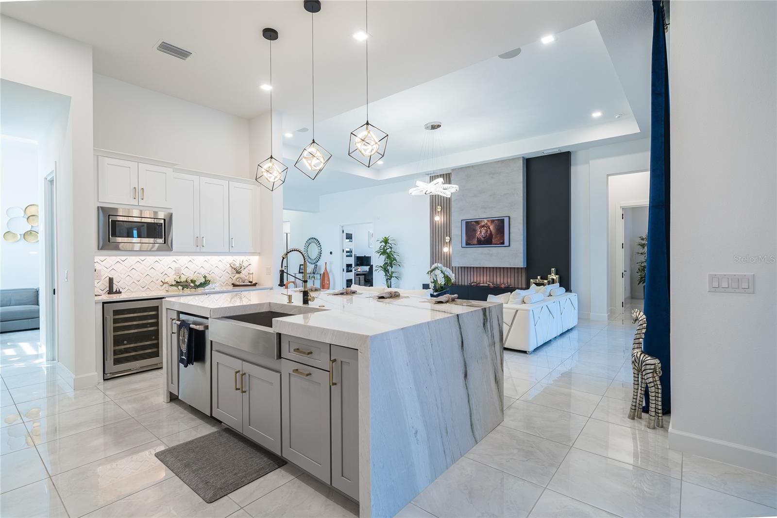 RIVER'S EDGE - Residential