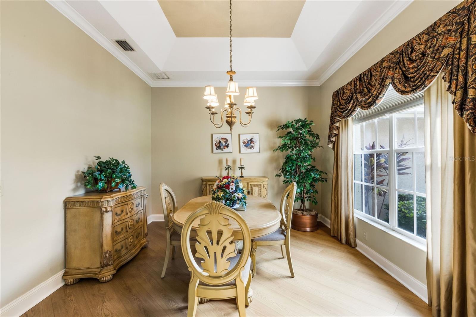 MISTY CREEK - Residential