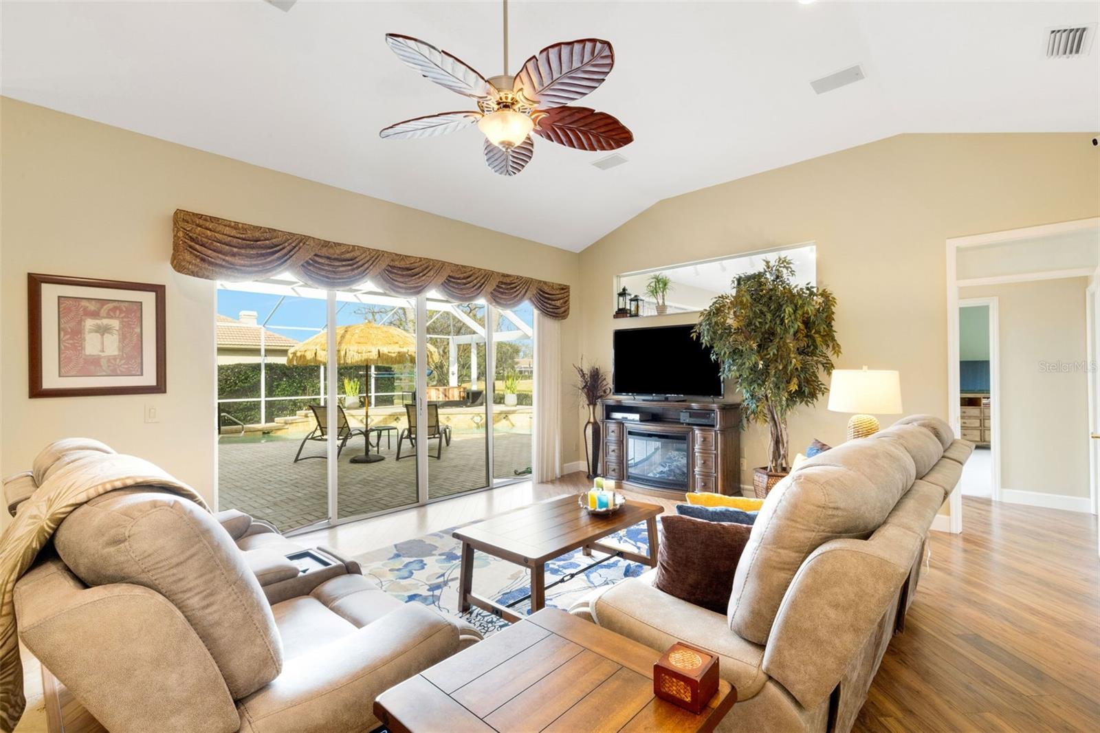 MISTY CREEK - Residential