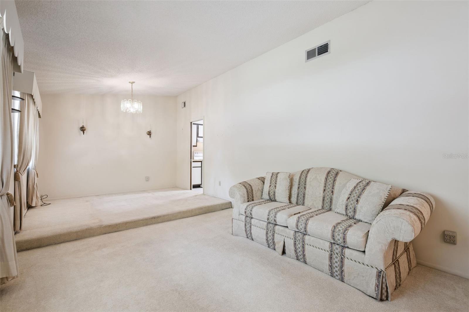 DOVER COVE - Residential