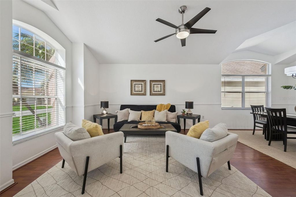 Photo of 713 Hardwood Circle, Orlando, FL 32828 (MLS # O6353995)