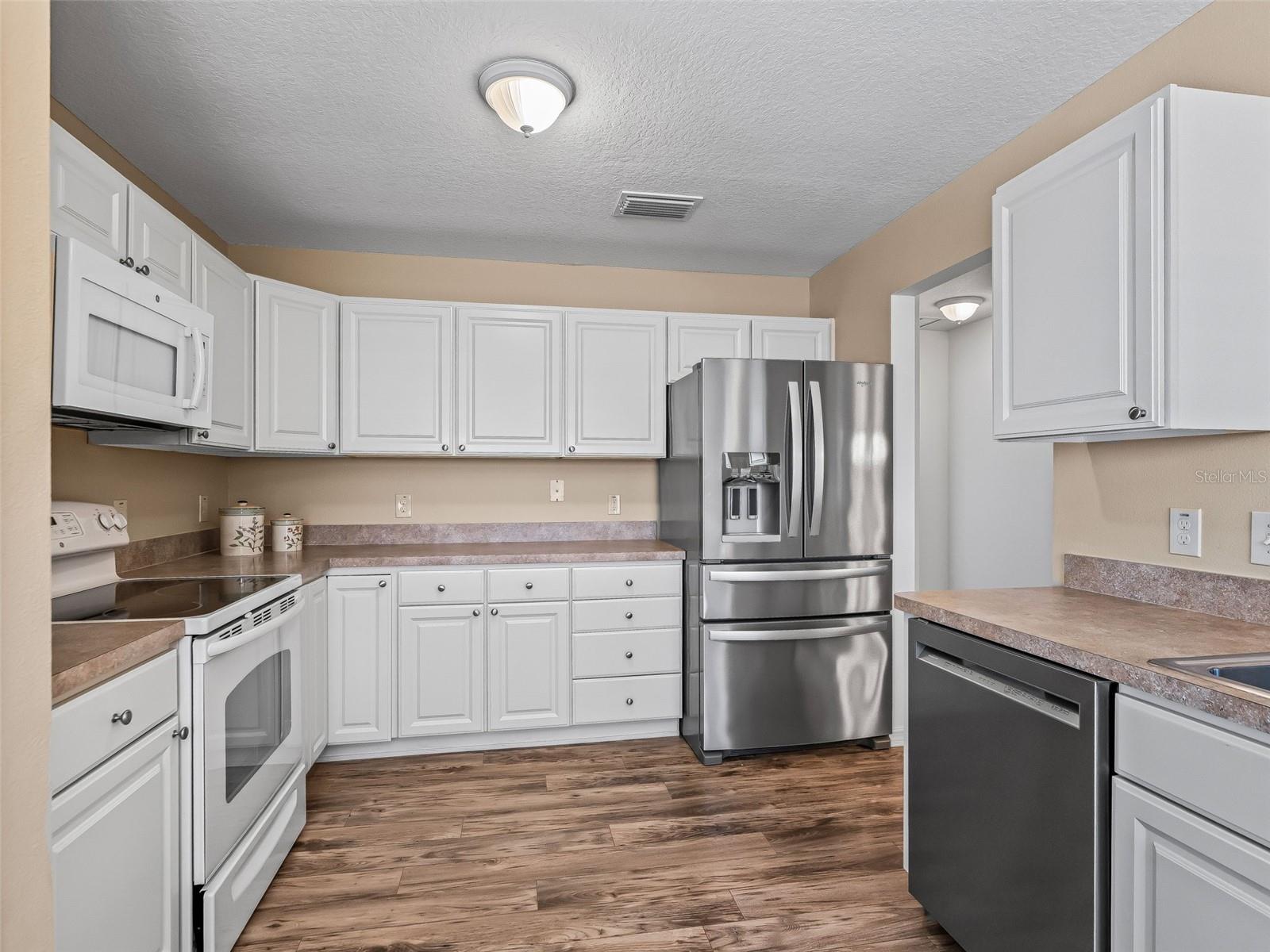 1906 HARSTON TRAIL