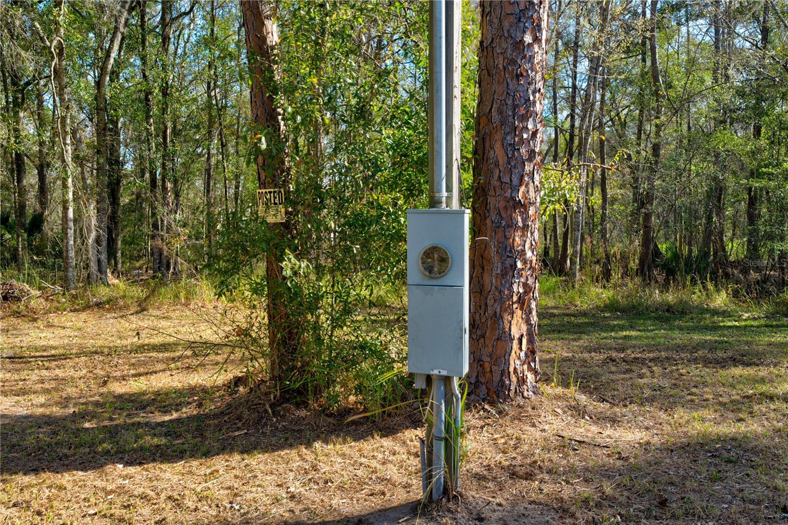 MOON LAKE ESTATES - Land