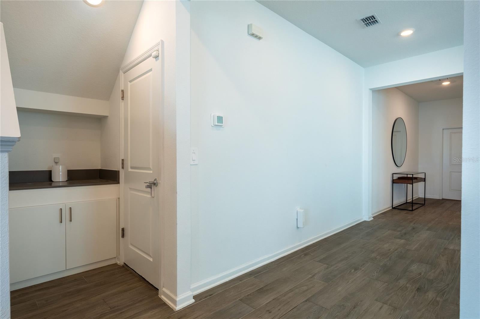 2605 RUNNERS CIRCLE