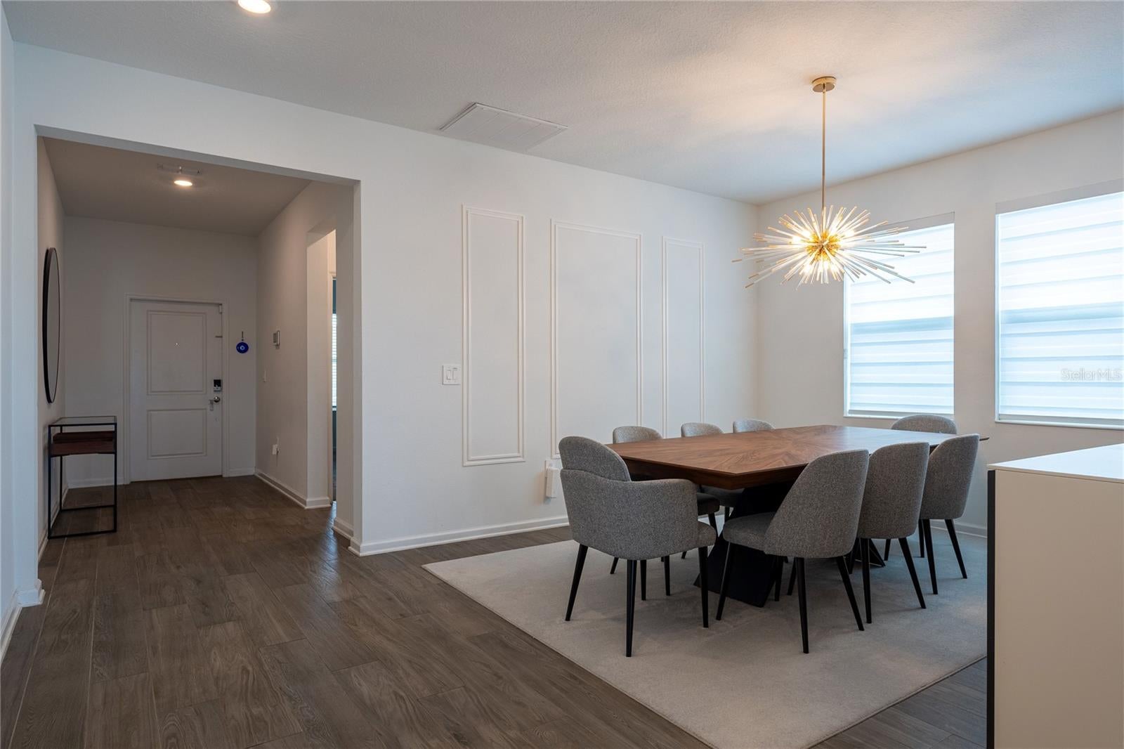 2605 RUNNERS CIRCLE