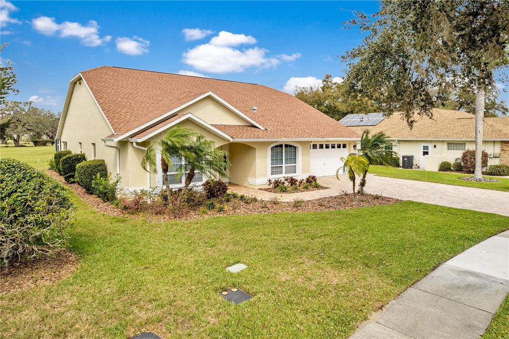 Photo of 6741 Northlake Drive, Zephyrhills, FL 33542 (MLS # W7880576)