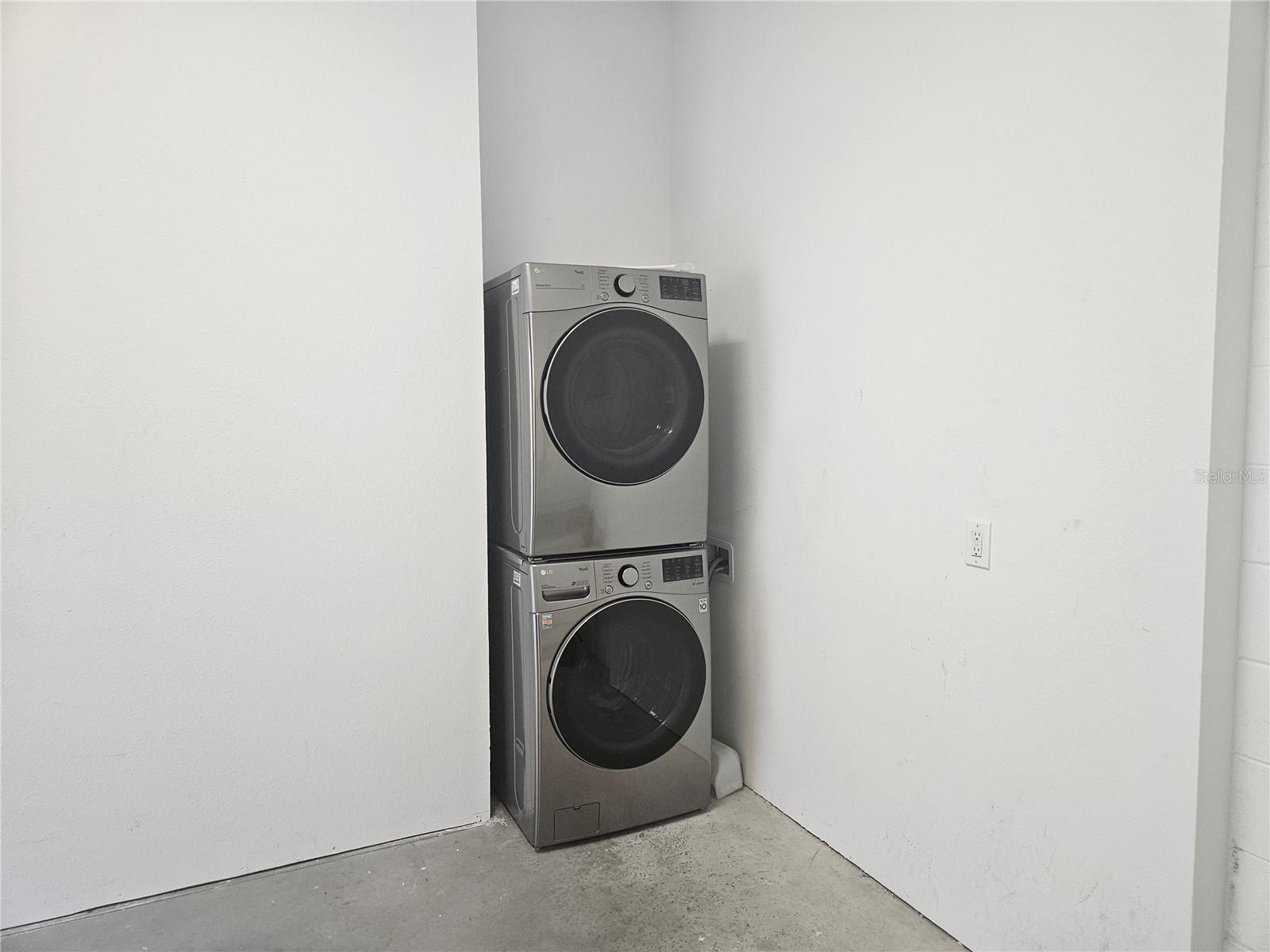 LAUREATE PARK PH 10 - Residential Lease