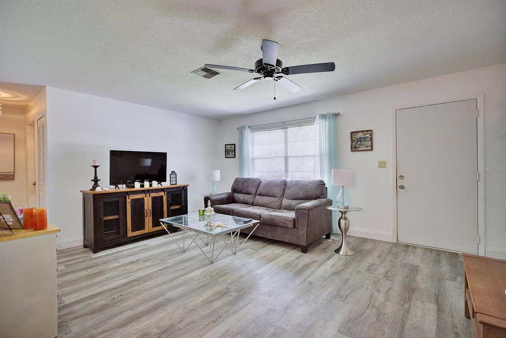 Photo of 306 Lark Terrace, Sebring, FL 33872 (MLS # C7529190)