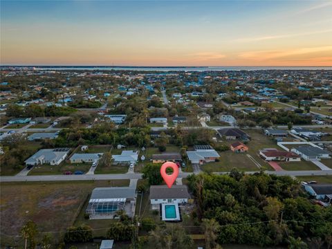 A home in PORT CHARLOTTE