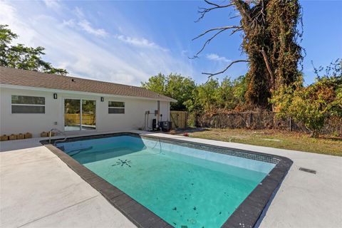 A home in PORT CHARLOTTE