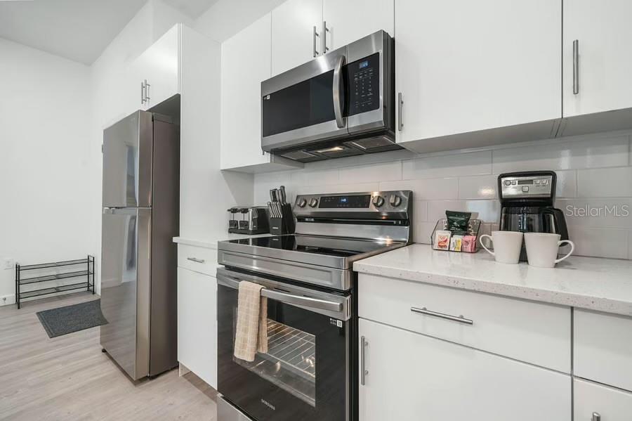 AZUR RESIDENCE - Residential