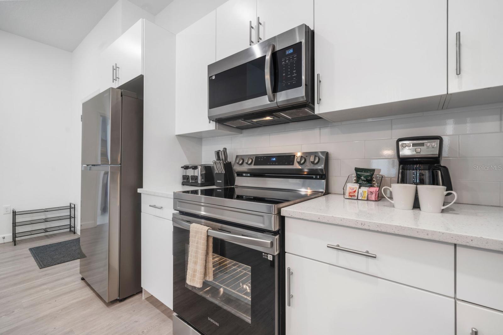 AZUR RESIDENCE - Residential