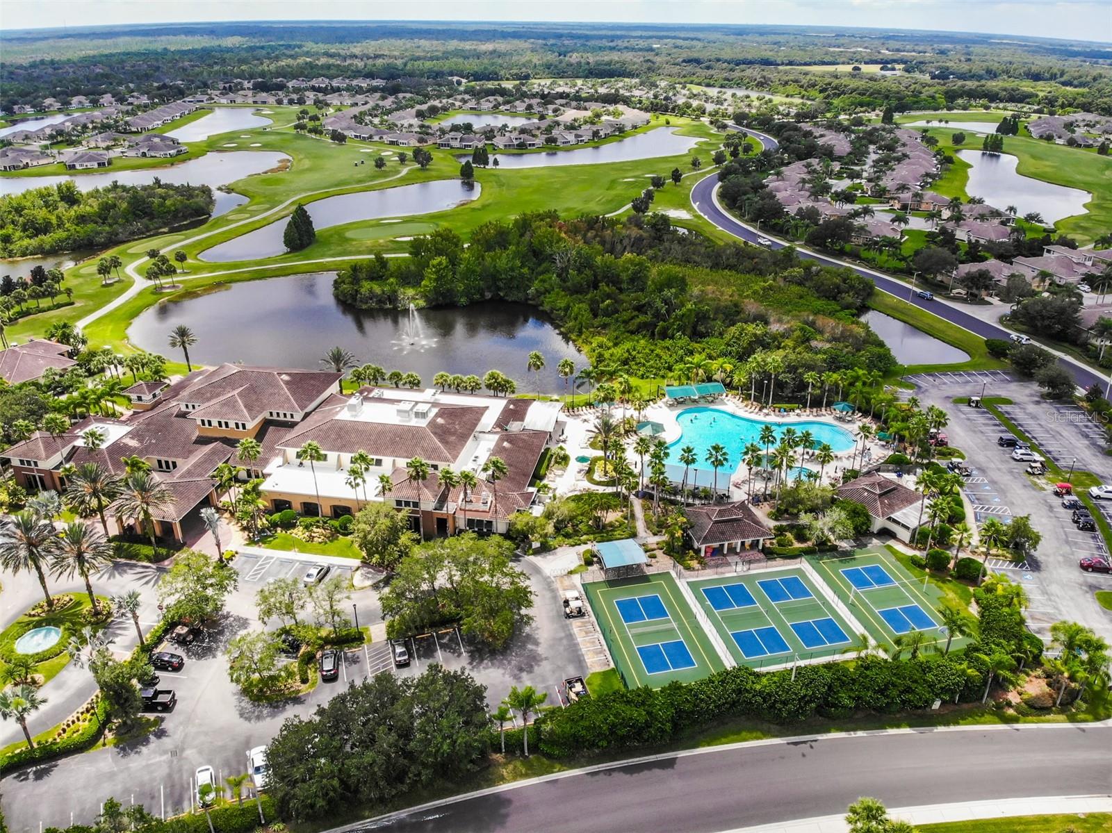 VILLEROY CONDO - Residential