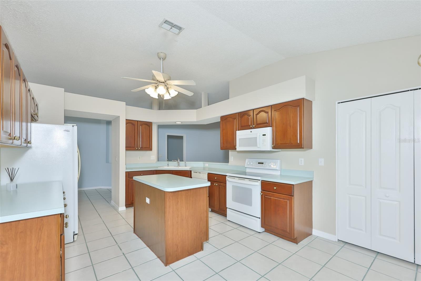 VILLEROY CONDO - Residential