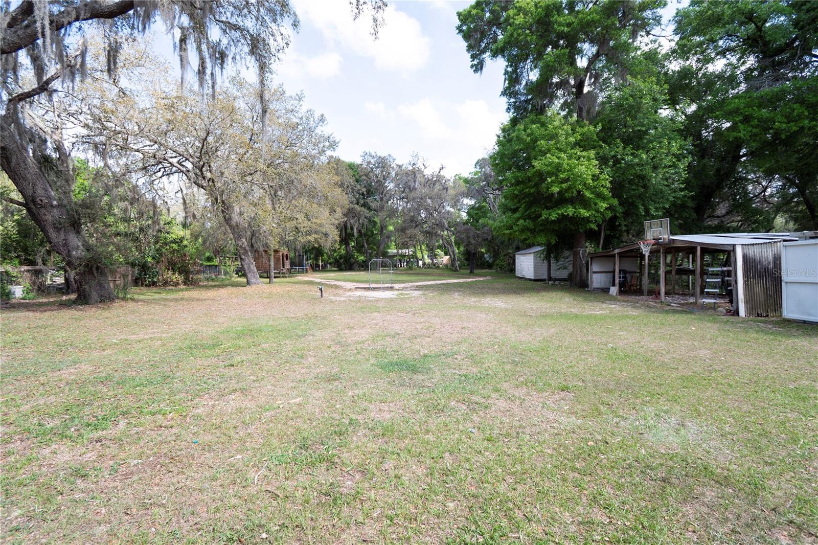 ORLANDO HILLS - Residential