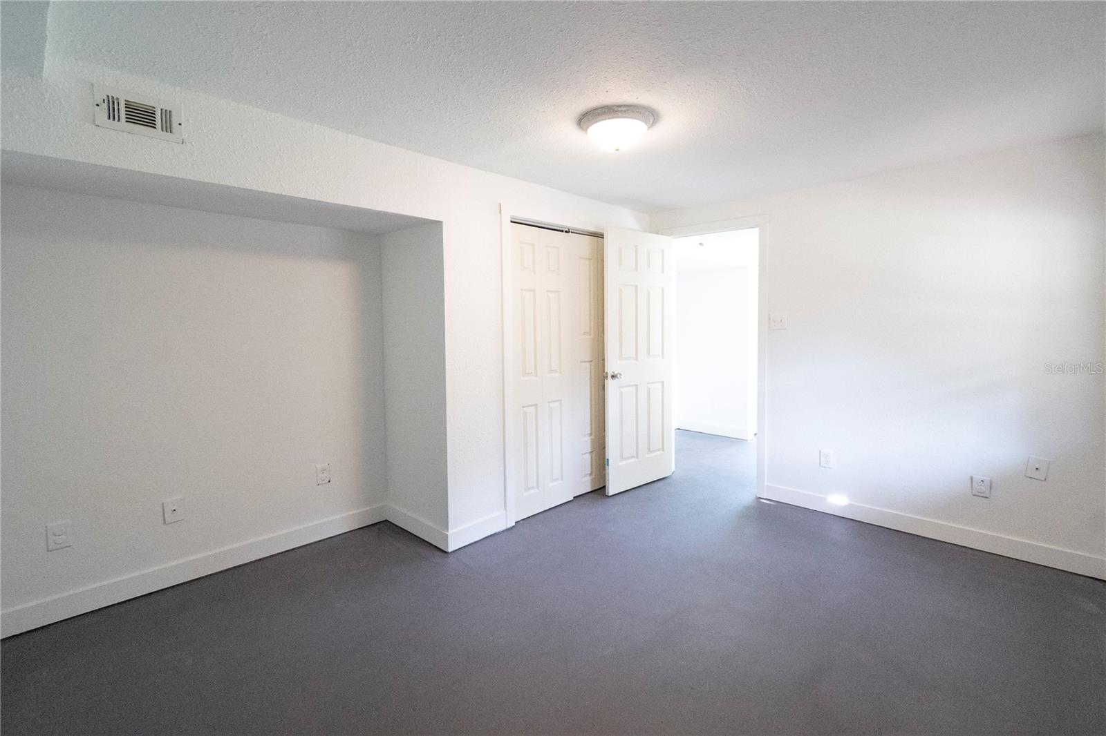 ORLANDO HILLS - Residential